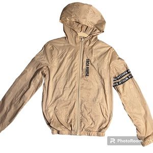 Tan Windbreaker | Women’s Medium